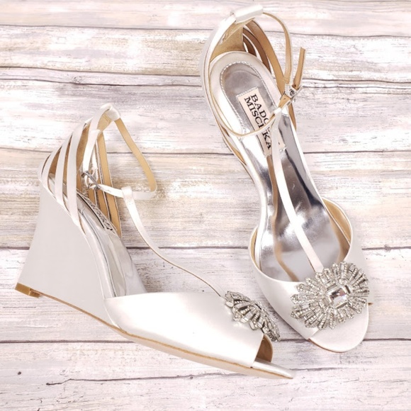 Badgley Mischka Shoes - Badgley Mischka Crystal Embellished Evening Shoes